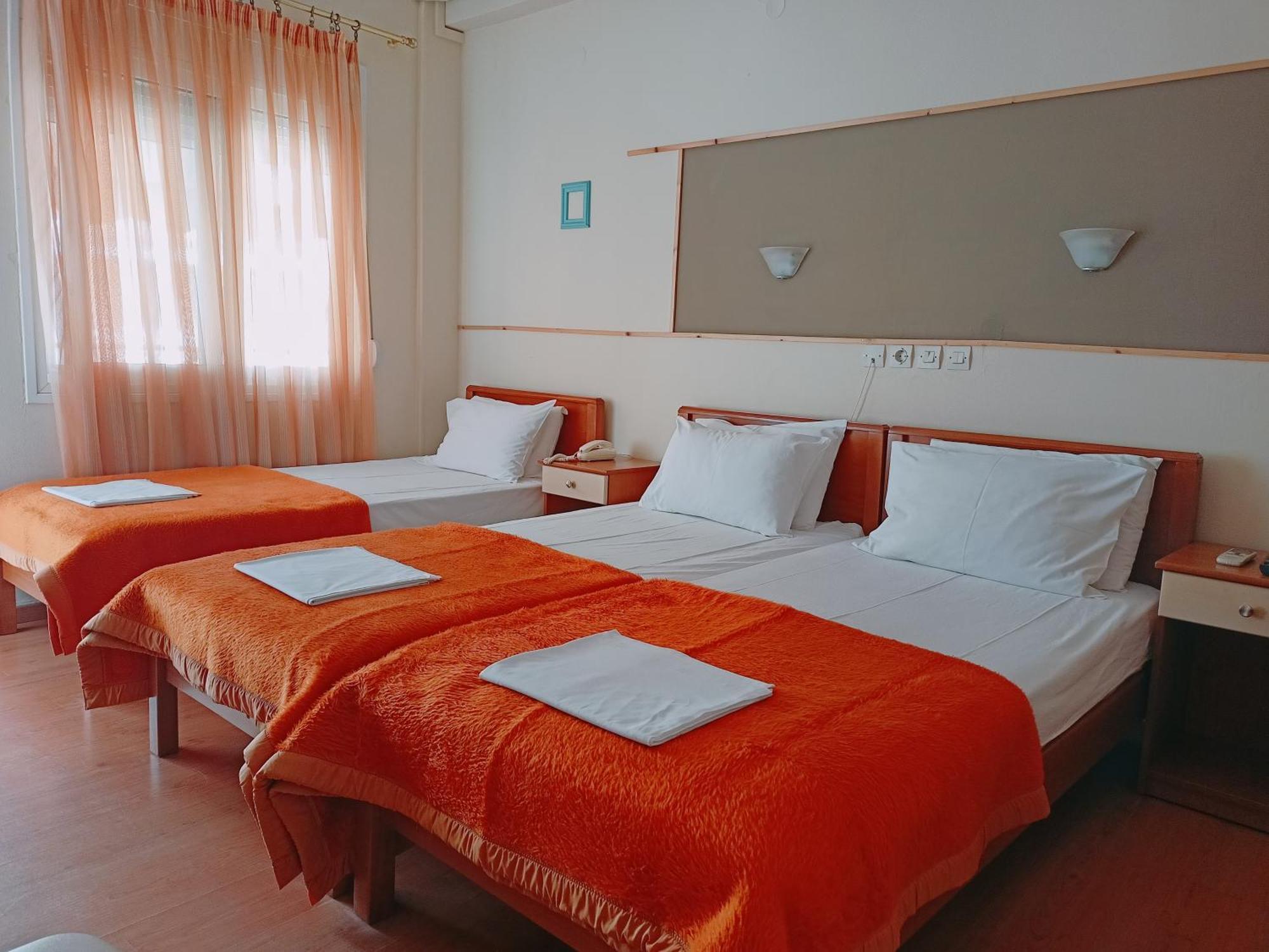 Efstratios Hotel Loutra Edipsou  Habitación foto