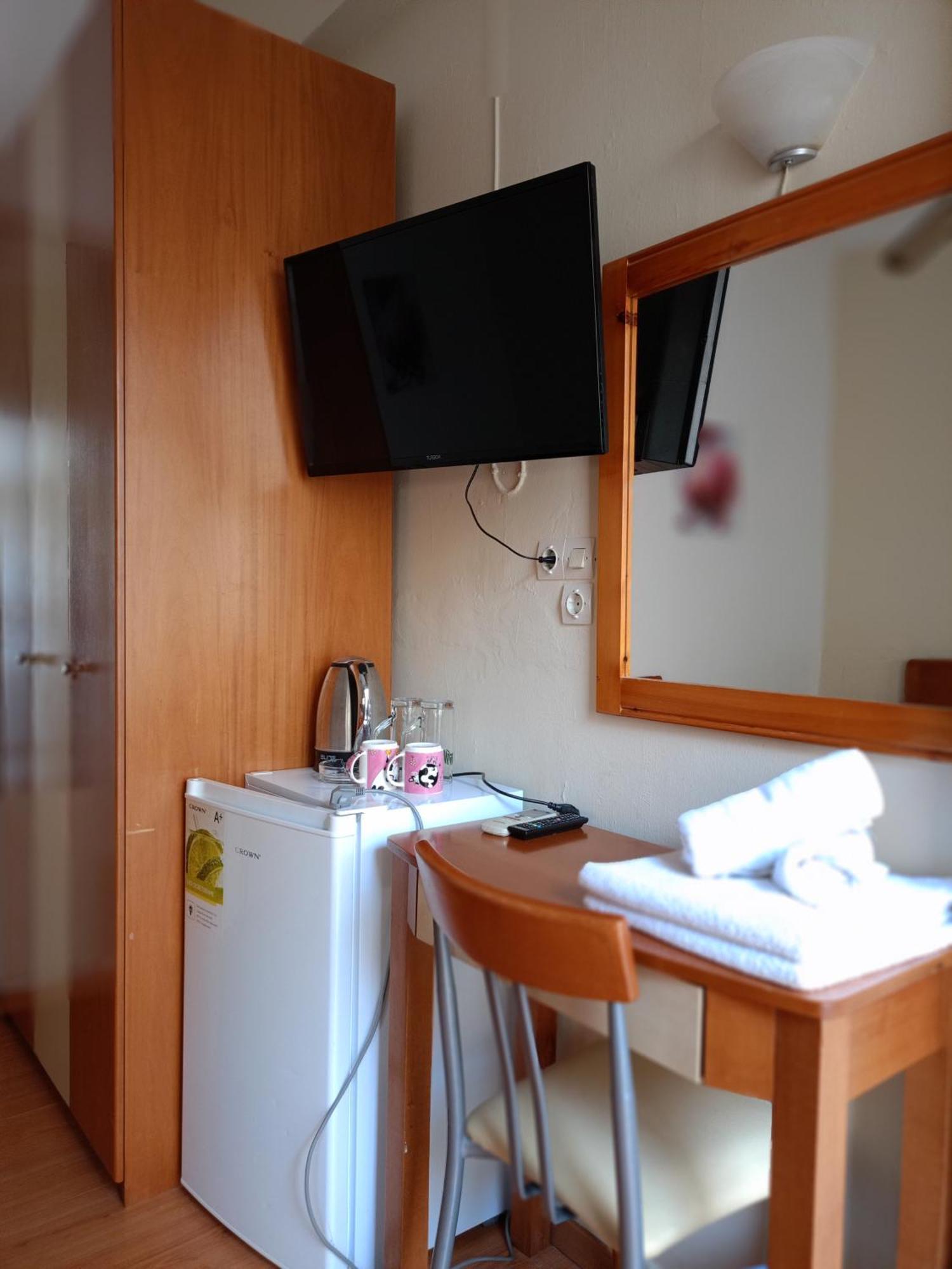 Efstratios Hotel Loutra Edipsou  Habitación foto